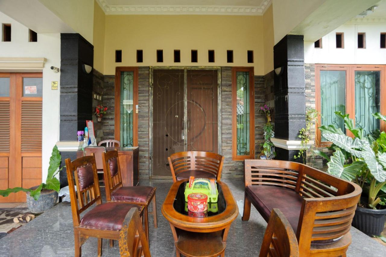 Reddoorz Syariah Near Rs Advent Bandar Lampung Hotel Eksteriør billede