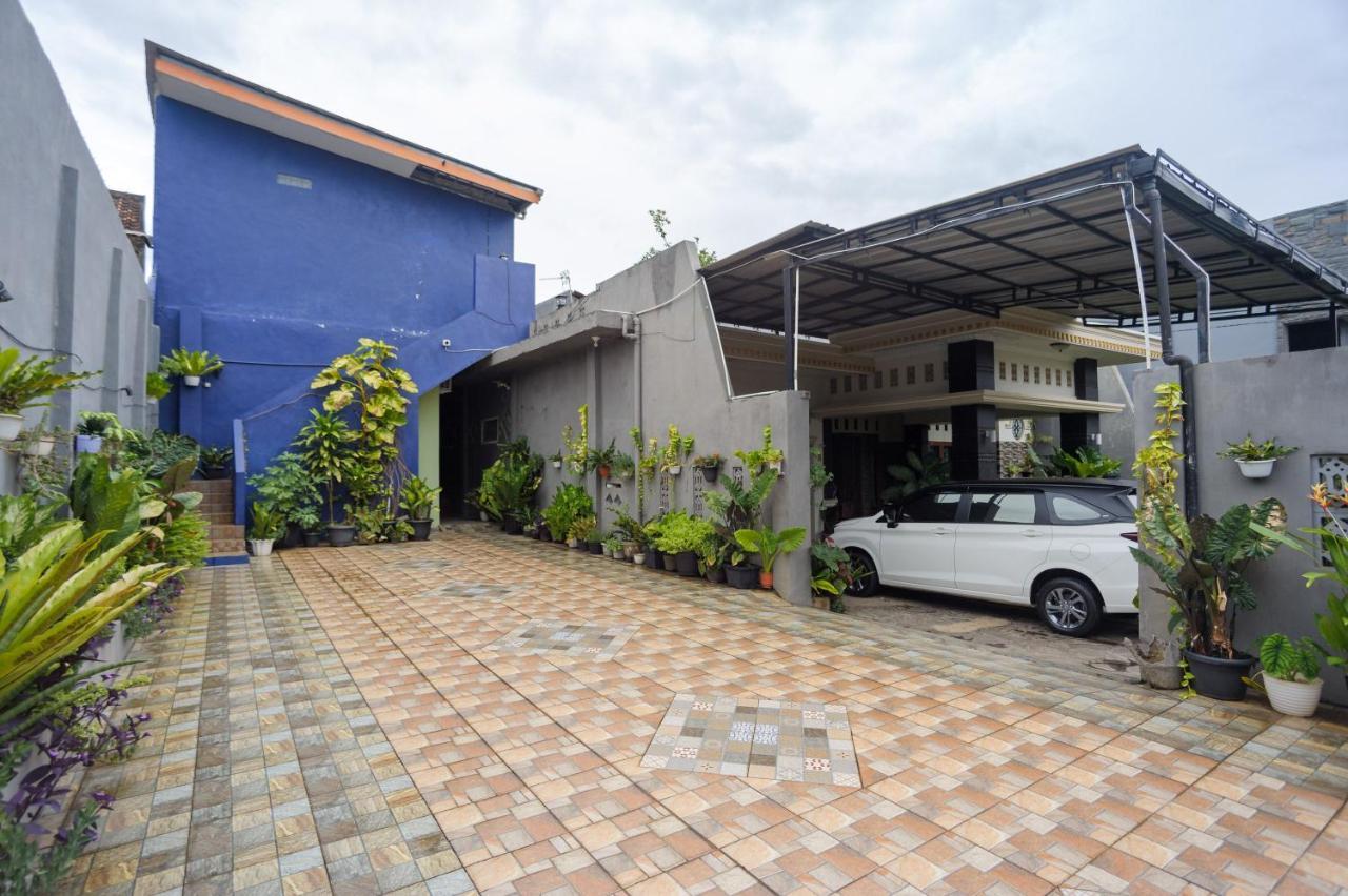 Reddoorz Syariah Near Rs Advent Bandar Lampung Hotel Eksteriør billede