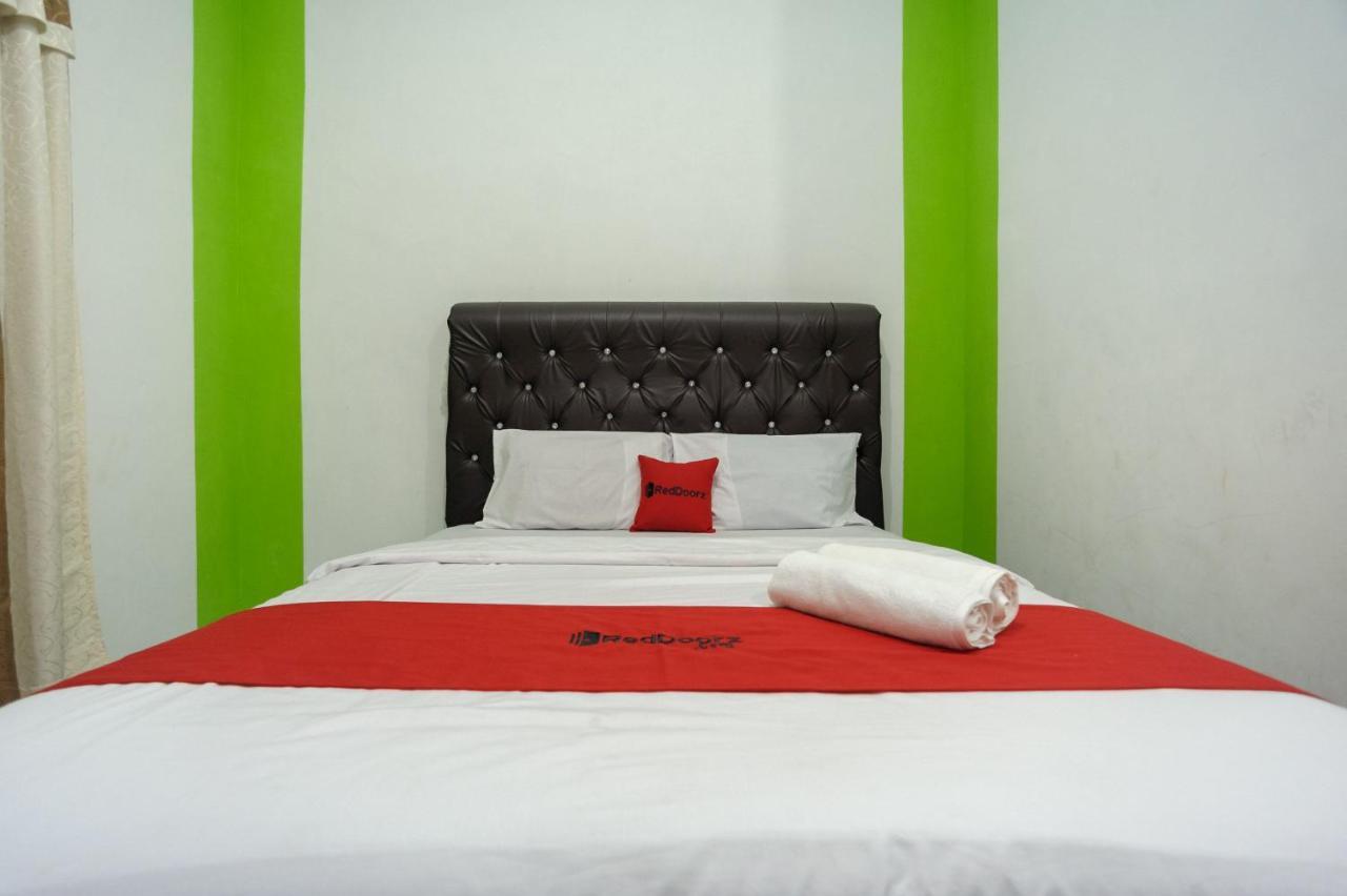 Reddoorz Syariah Near Rs Advent Bandar Lampung Hotel Eksteriør billede