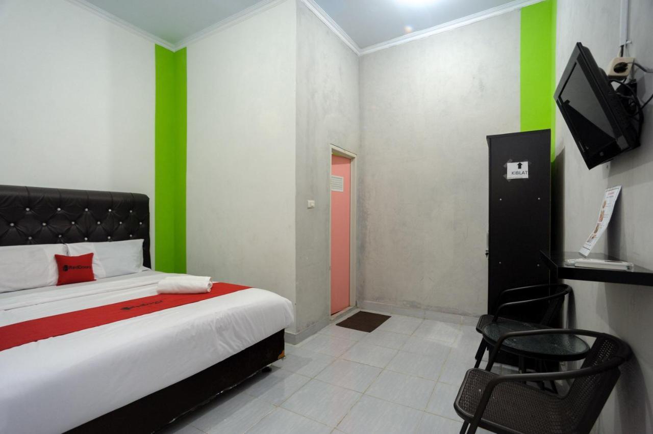 Reddoorz Syariah Near Rs Advent Bandar Lampung Hotel Eksteriør billede