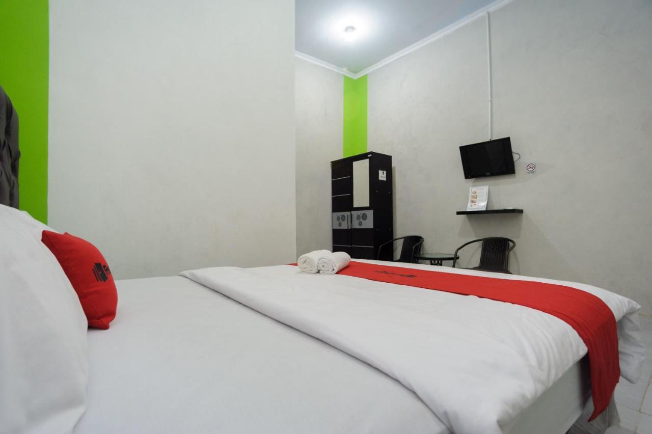 Reddoorz Syariah Near Rs Advent Bandar Lampung Hotel Eksteriør billede