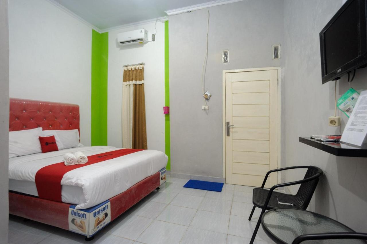 Reddoorz Syariah Near Rs Advent Bandar Lampung Hotel Eksteriør billede